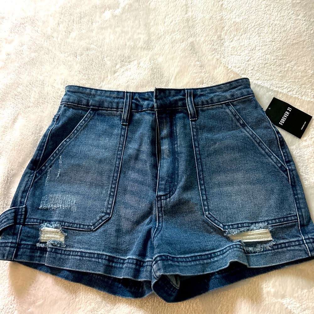 NWT Forever 21 denim shorts